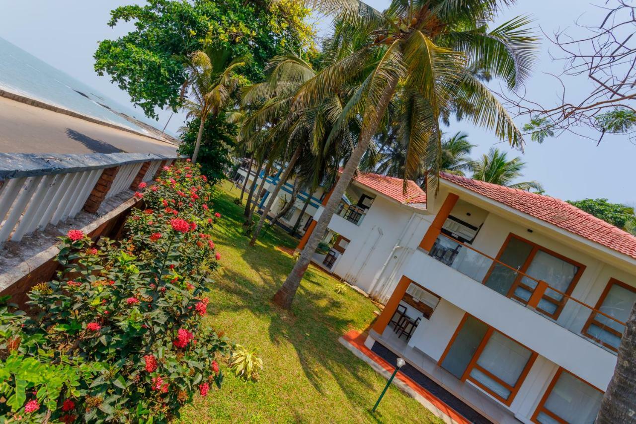 Kappad Beach Resort Chemancheri Exterior foto